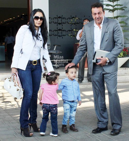 Manyata Dutt, Sanjay Dutt and Iqra-Shahraan