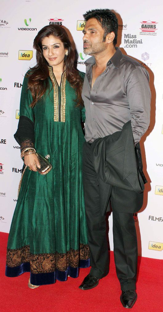 Raveena Tandon and Suniel Shetty