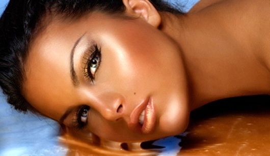 4 Natural Home Remedies to Achieve Glowing Summer Skin