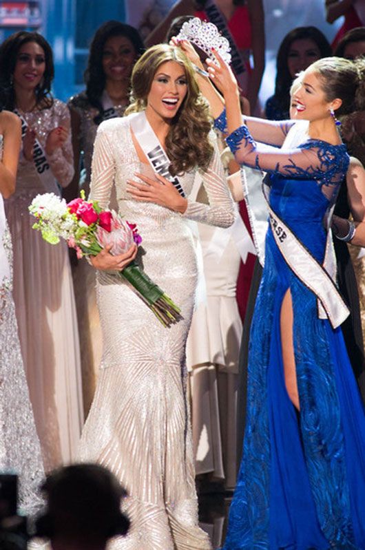 Gabriela Isler wins the Miss Universe title