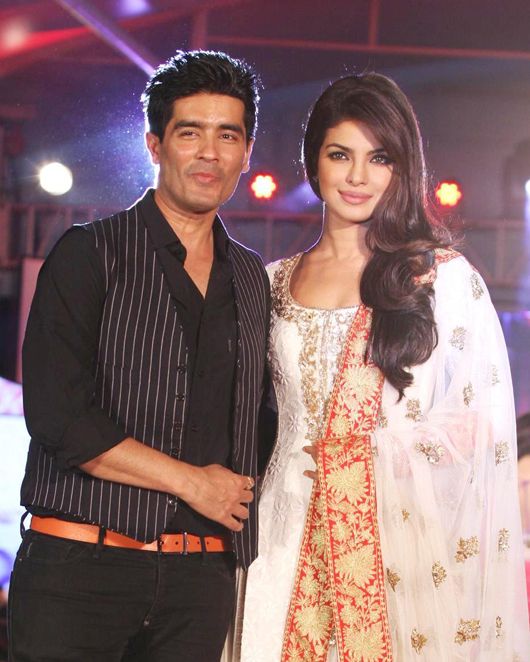 It’s a Grand Finale for Manish Malhotra at Delhi Couture Week