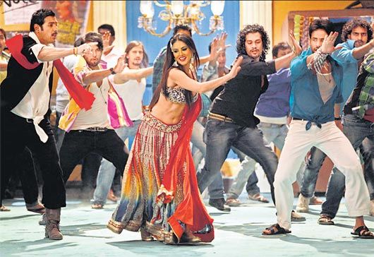First Look: Sunny Leone as ‘Laila’ in Shootout at Wadala!