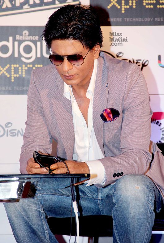 Shah Rukh Khan Plays Games