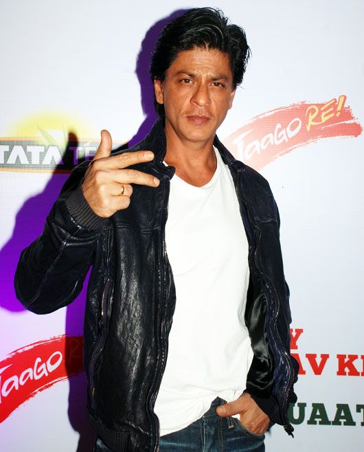 Is Shah Rukh Khan’s Gesture Putting Deepika First Enough?