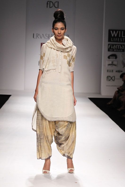 A Lesson in Style from WIFW Day 1 | MissMalini