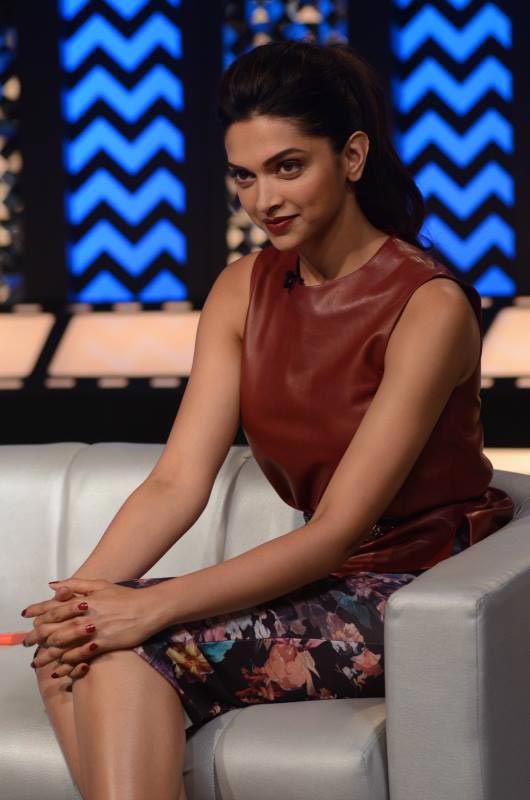 5 Bollywood Celebrities Who Did Oxblood Like Pros This Week