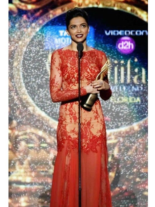 9 Amazing Moments from the 2014 IIFA Awards!