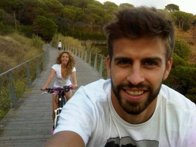 Gerard Piqué and Shakira