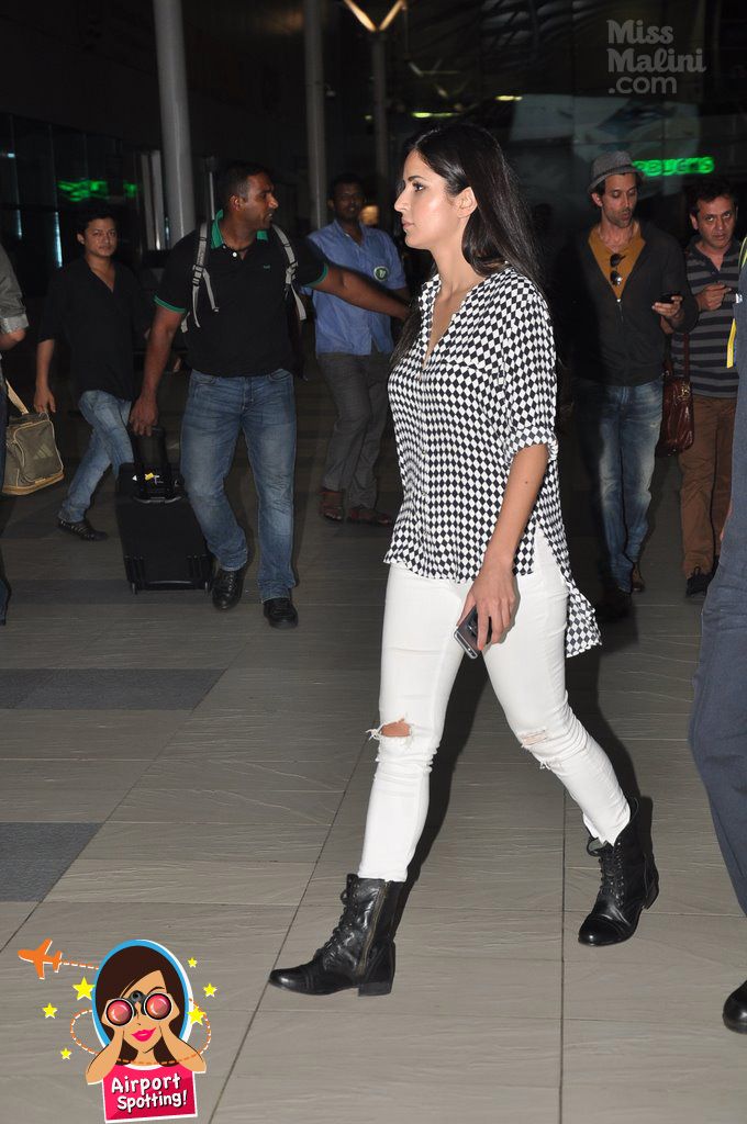 Airport Spotting: Katrina Kaif Is Black &#038; White &#038; Ripped At The Knees
