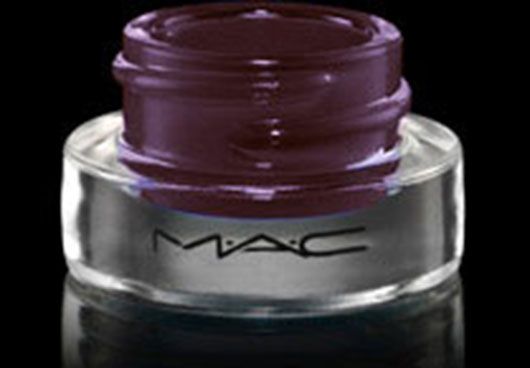 MAC Fluidline in 'Macroviolet'