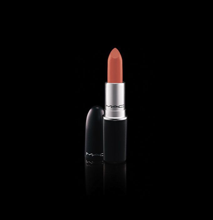 MAC Lipstick in 'Creme d'Nude'