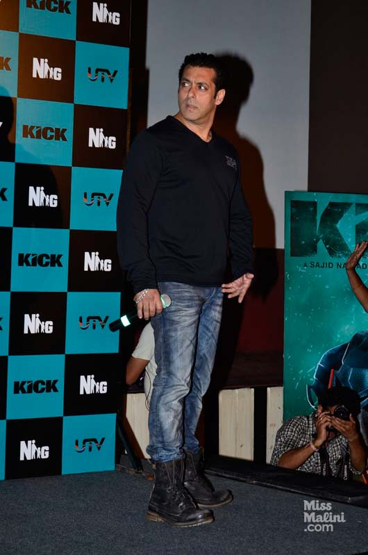 Watch: What Salman Khan Is Doing On Friday Night!