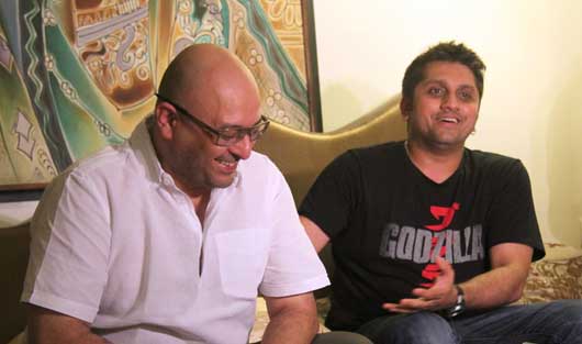 Singer-composer Raju Singh & Mohit Suri during the background session
