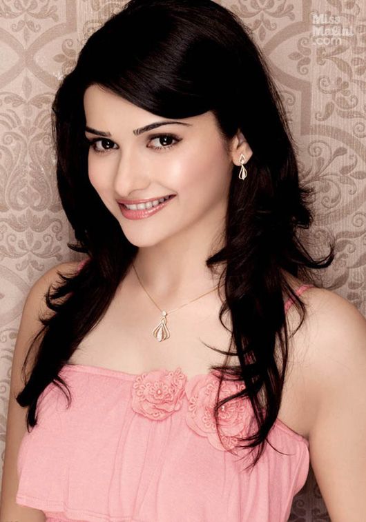 Prachi Desai’s Childhood Memories With Mom!