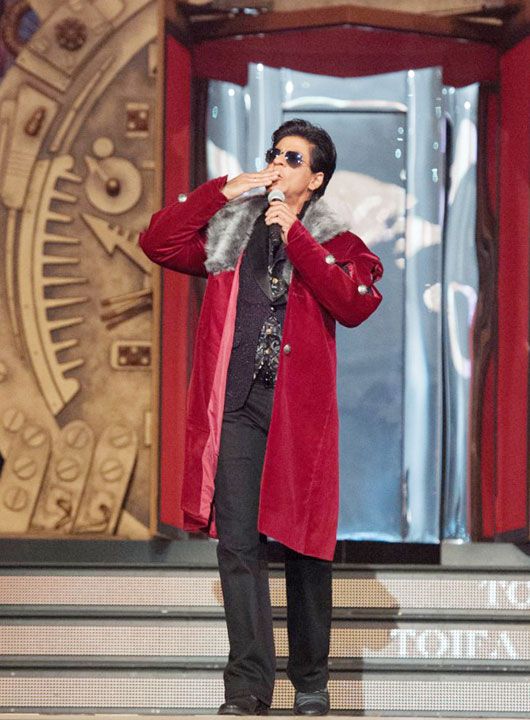Shah Rukh Khan at TOIFA 2013
