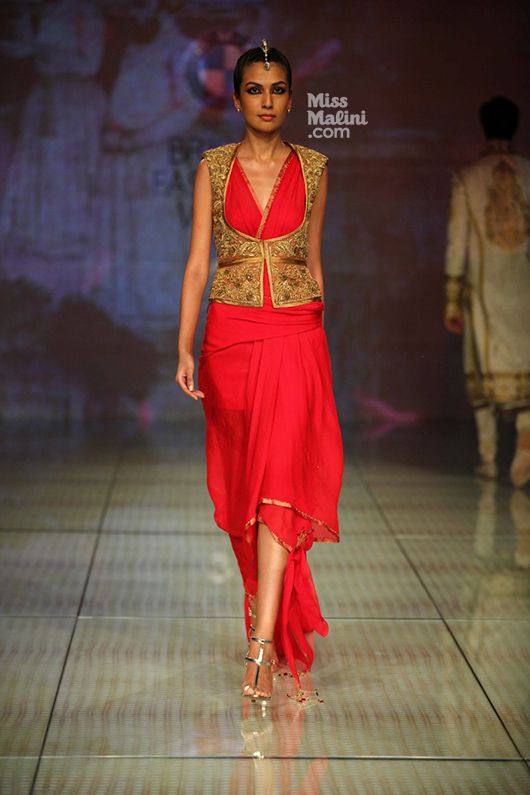 Tarun Tahiliani at India Bridal Fashion Week 2014