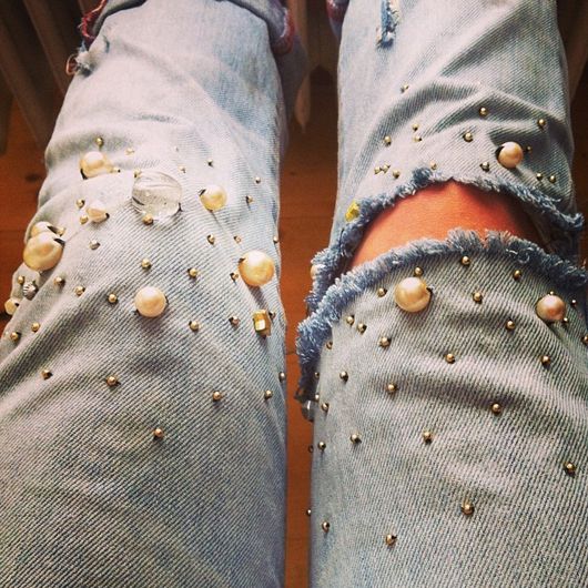 Embellished denim (Pic: amandacarcass on Instagram)