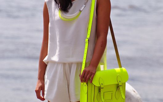Fun, neon messenger bags like this, definitely makes a statement. You can match either your shoes or accessories in the same colour for more impact. (Pic | blog.brandsexclusive.com)