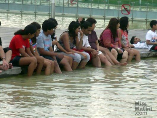 cooling off our feet, Singapore