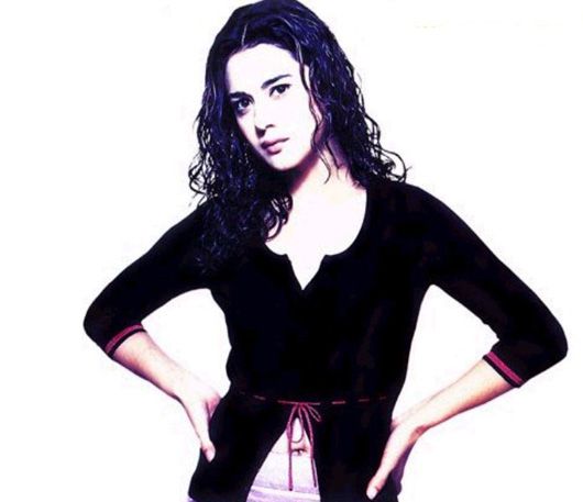 Preity on the Dil Chahta Hai promo posters