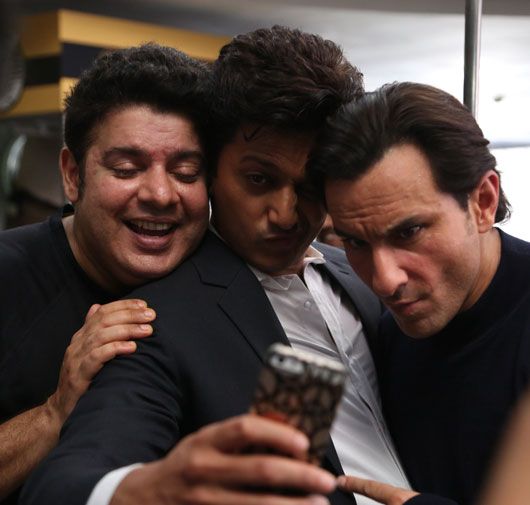 Is The Humshakals Gang Addicted to Taking Selfies?