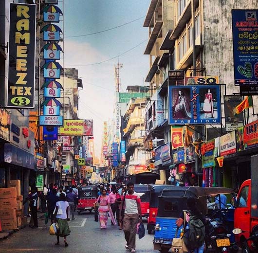 BandraRoad’s Secrets of the Street: Pettah Market, Colombo, Sri Lanka