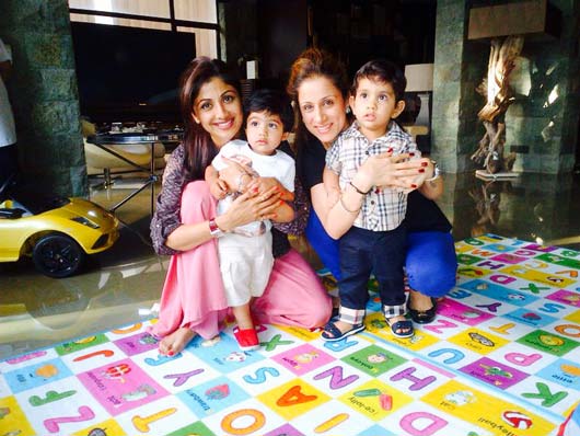 Shilpa Shetty and Rouble Nagi with their sons on a play date!