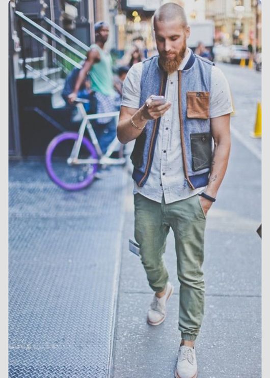 Coloured patch-work or pocketed vest like this, is perfect for the boys. They look cool and you can pair it with a short or long sleeved shirt, a plain white tee and even cool graphic tees (Pic | lemoncranes.tumblr.com)