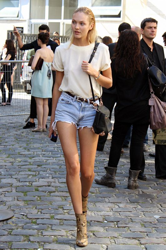 If you’ve got long slender legs, you can rock any style. Like these cool denim cut-offs shown above (Pic | newsofannarbor.blogspot.com)