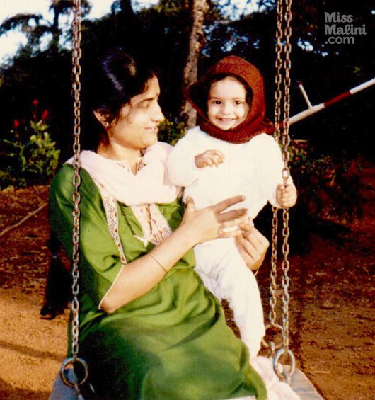 Prachi Desai and her mom