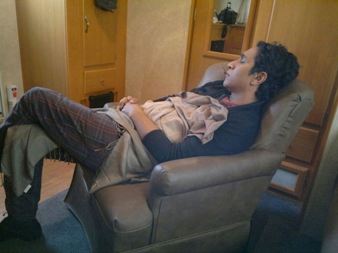 Anil Chinnappa Dozes Off On Set (Source: mobypicture | Priyanka Chopra)