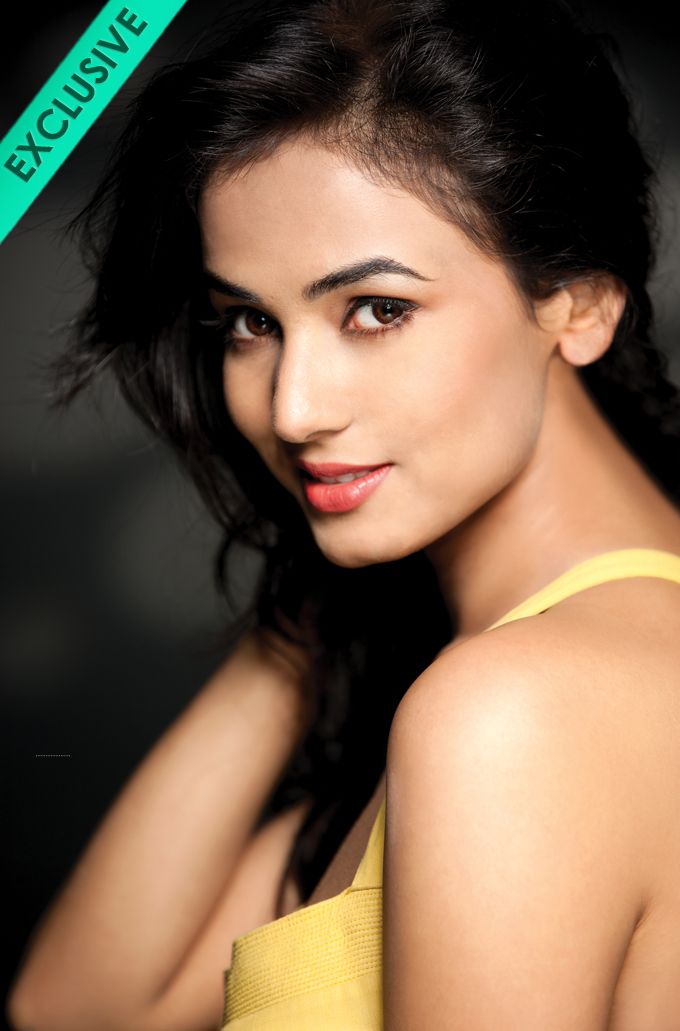 Exclusive: Sonal Chauhan’s Beauty Secrets For Looking Gorgeous This Diwali