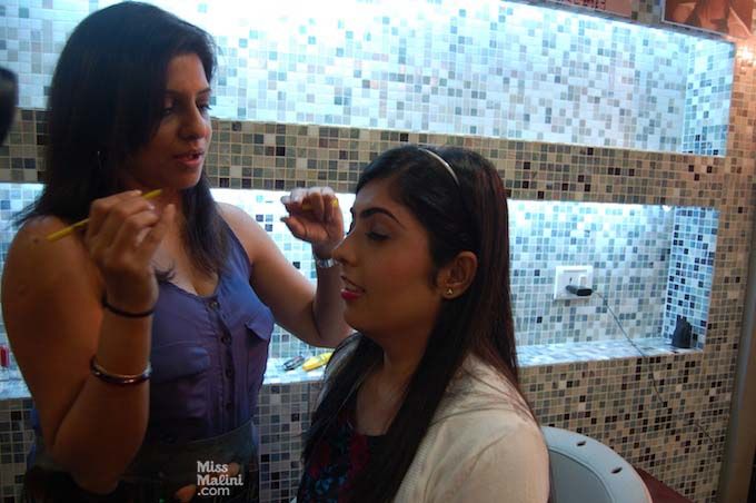 Makeup Artist, Farzana, gives Rashmi Daryanani a makeover.