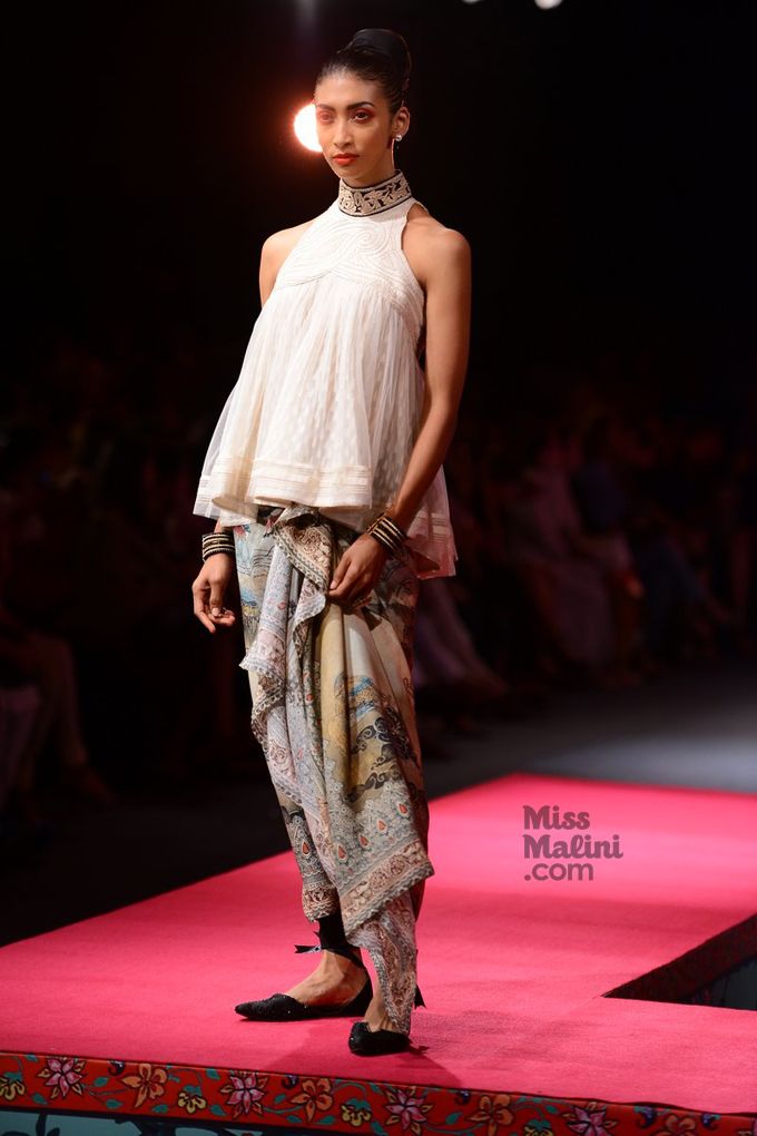 Tarun Tahiliani Wills Lifestyle India Fashion Week SS15