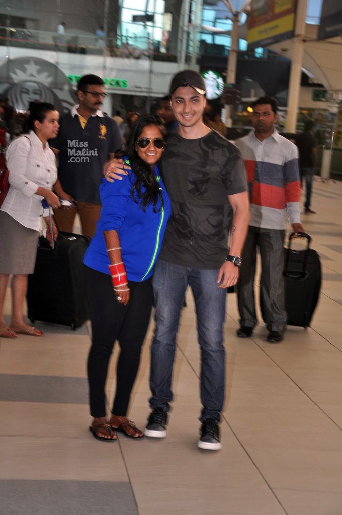 Airport Spotting: You Have To See Arpita Khan’s Rock!