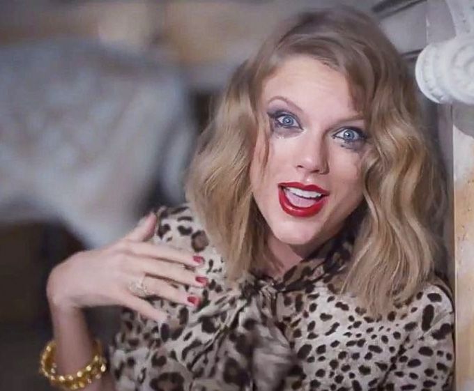 Taylor Swift Goes Batshit Insane In Her New Video