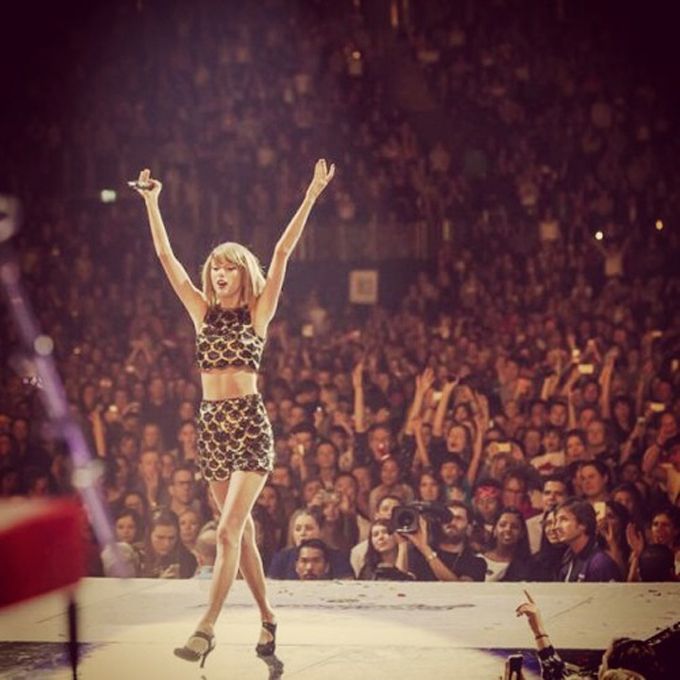 Taylor Swift Is 25 &#038; Here Are 26 Reasons Why We Love Her!