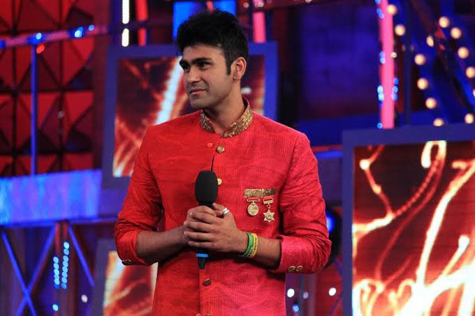 Bigg Boss 8: Pizza Or Sex? Arya Babbar Reveals What He Had First After Leaving The House