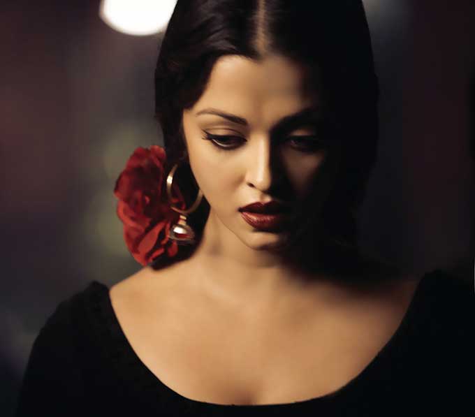 Aishwarya Rai (Source: www.facebook.com/GuzaarishTheFilm)
