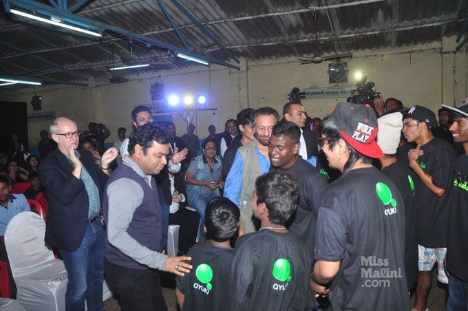 Rahman meets his talented young fans