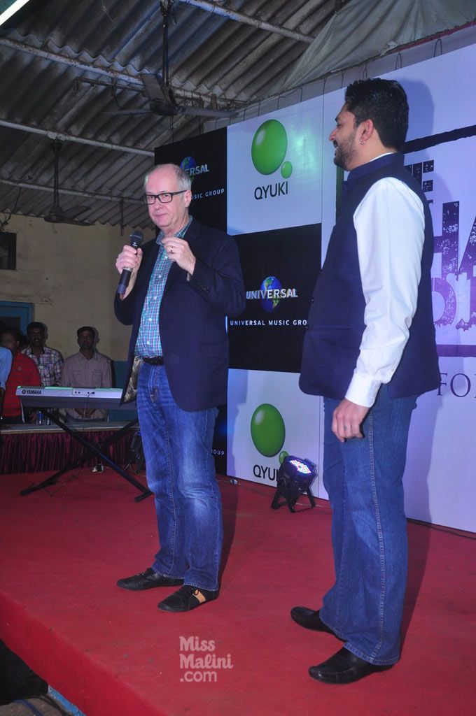 Mr. Max and Mr. Sanyal talk about the The Dharavi Project