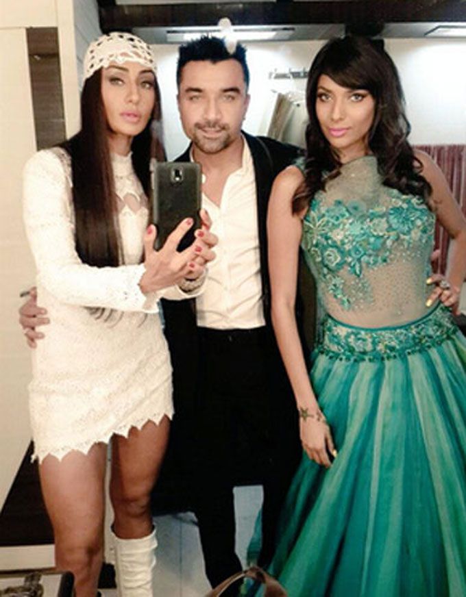 Mahek Chahal, Ajaz Khan, Diandra Soares (Twitter | @AjazKhanActor)