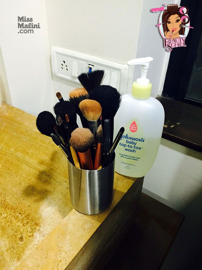 How To Clean Your Makeup Brushes The Right Way!
