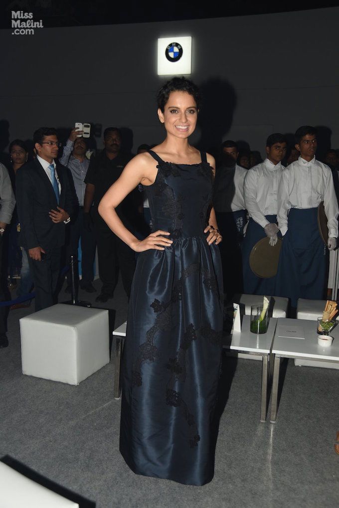 Kangana Ranaut Sat In The New BMWi8 &#038; The Picture Is Too Sexy For Anyone’s Good!
