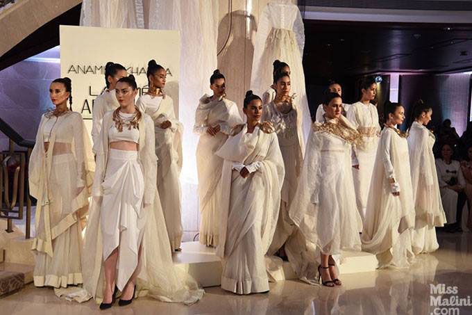 Anamika Khanna Was An Unstoppable Force At Lakmé Fashion Week’s Grand Finale