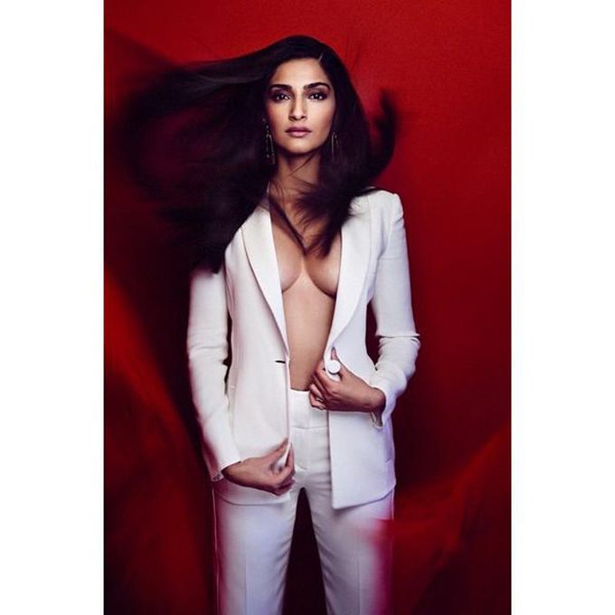 6 Super Hot Photos Of Sonam Kapoor From Her Latest Photoshoot That Will Leave You Breathless!
