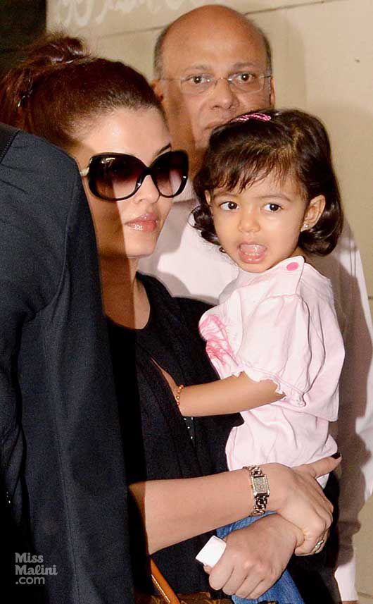 7 Bollywood Mommies Who Didn’t Let Their Kids Dampen Their Style