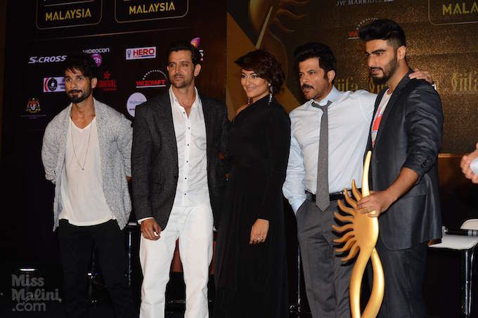 OMG! 4 Of The Hottest Bollywood Men Under One Roof!