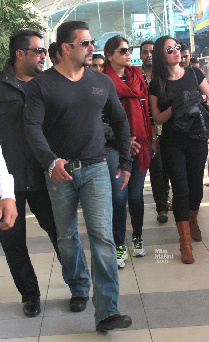 In Photos: Salman Khan &#038; Kareena Kapoor Return From ‘Bajrangi Bhaijaan’ Shoot In Kashmir