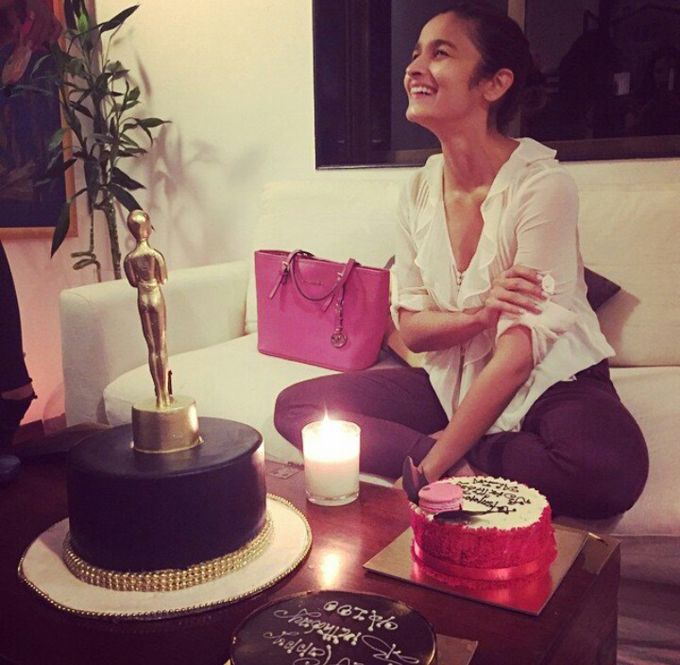 Here’s What Sidharth Malhotra Gifted His Girlfriend Alia Bhatt On Her Birthday!